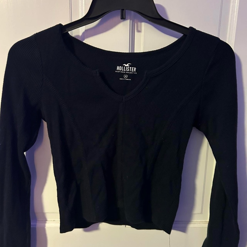 Hollister Women's Black Ribbed Blouse